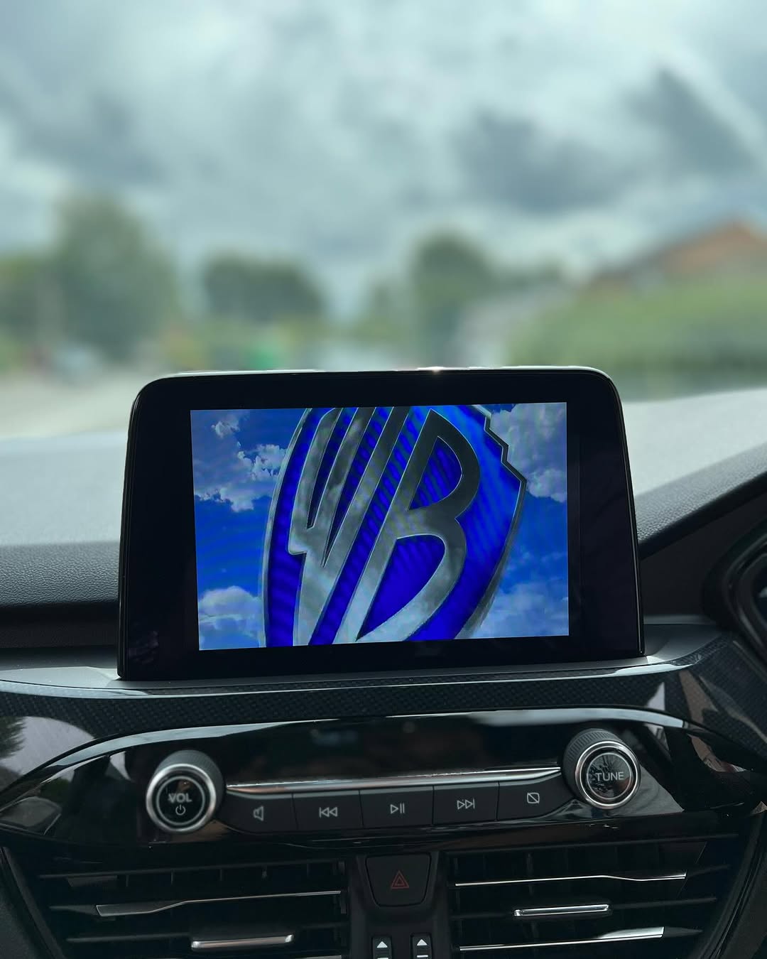 Youtube & Netflix AI-Box for Ford