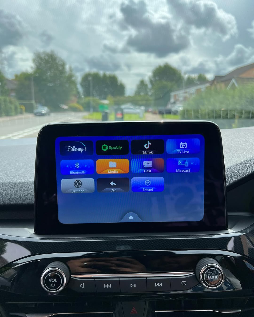 Youtube & Netflix AI-Box for Ford